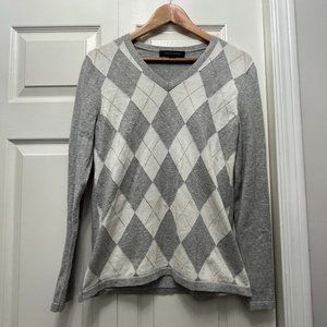 Tommy Hilfiger Argyle V-Neck Sweater (Grey, White and Gold)